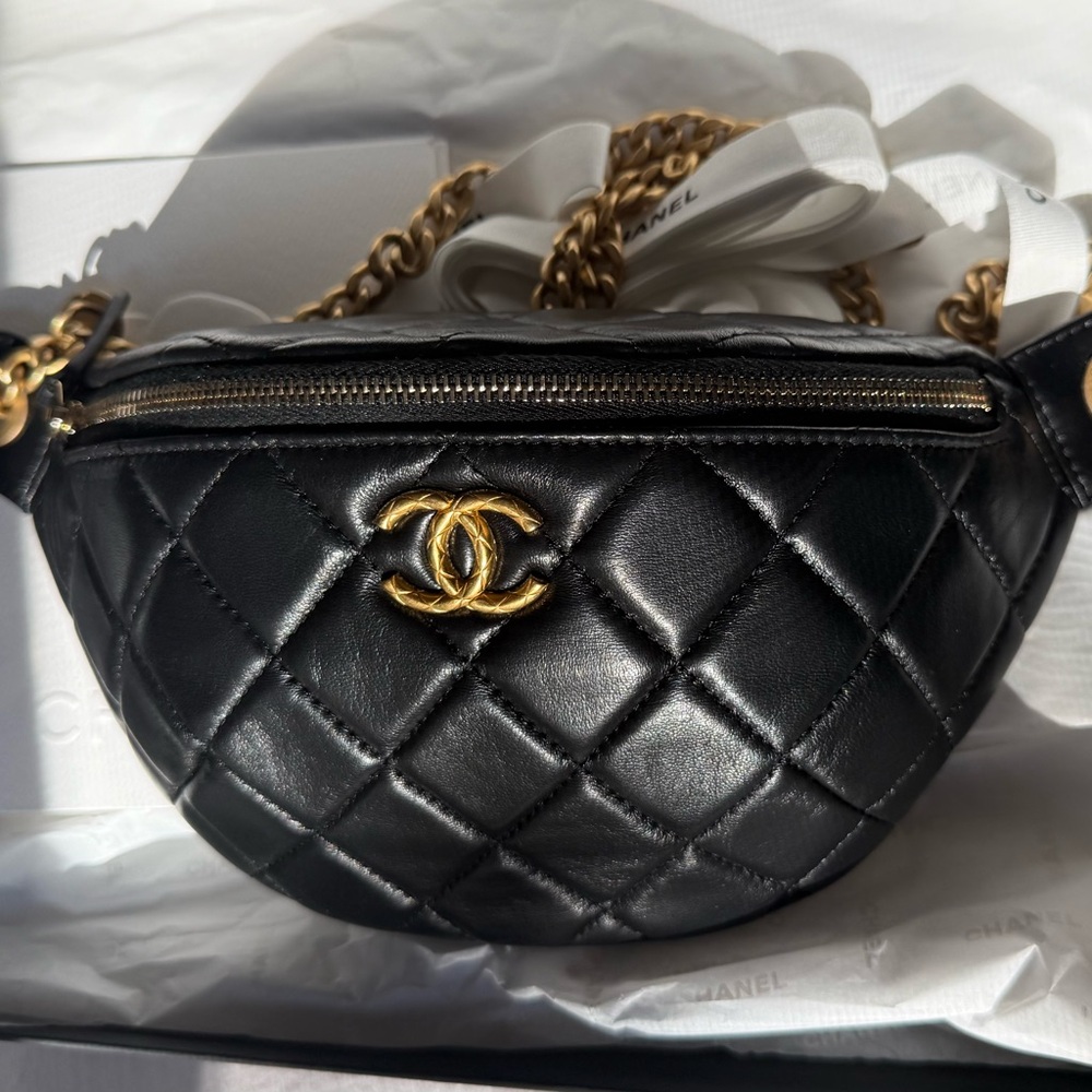 ❤️Authentic Chanel Lambskin Quilted Waist Belt Fanny Bum Bag Black & Gold ❤️ - Picture 2 of 16